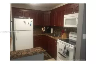 7070 NW 179th St, Hialeah, FL 33015 - Photo 3