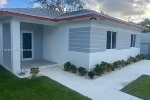 746 NW 112th St, Miami, FL 33168 - Photo 7