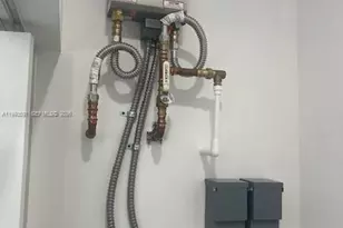 746 NW 112th St, Miami, FL 33168 - Photo 17