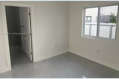 746 NW 112th St, Miami, FL 33168 - Photo 23