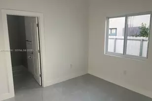 746 NW 112th St, Miami, FL 33168 - Photo 23