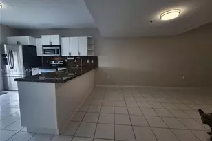 8360 NW 103rd St, Hialeah Gardens, FL 33016 - Photo 9