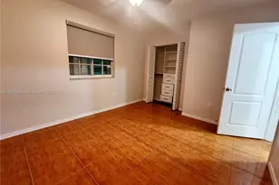 8360 NW 103rd St, Hialeah Gardens, FL 33016 - Photo 25