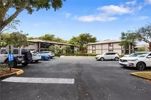 9660 S Belfort Cir, Tamarac, FL 33321 - Photo 3