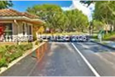 9660 S Belfort Cir #207, Tamarac, FL 33321 - Photo 3