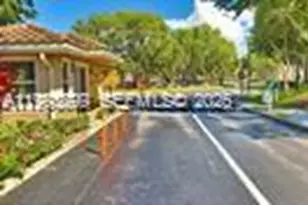 9660 S Belfort Cir, Tamarac, FL 33321 - Photo 3