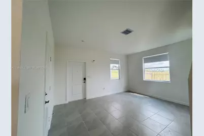 19404 SW 339th Ter, Homestead, FL 33034 - Photo 3