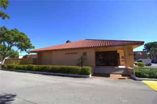 7155 Miami Lakes Dr, Miami Lakes, FL 33014 - Photo 19