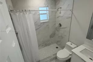 850 NW 109th St, Miami, FL 33168 - Photo 9