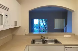 7985 NW 8th St, Miami, FL 33126 - Photo 5