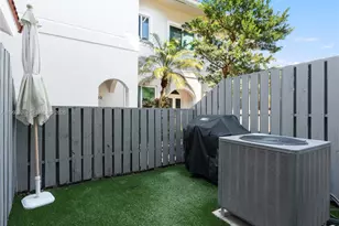 835 NE 17th Way, Fort Lauderdale, FL 33304 - Photo 21