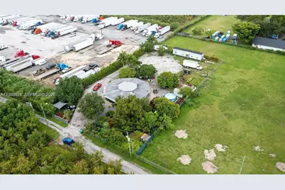 15240 SW 188th St, Miami, FL 33187 - Photo 27