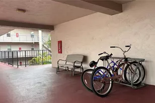 2821 Somerset Dr, Lauderdale Lakes, FL 33311 - Photo 27