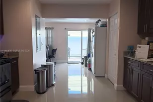 1878 NW 45th Ct, Tamarac, FL 33309 - Photo 9