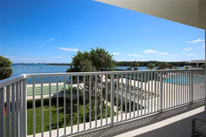 300 Bayview Dr #216, Sunny Isles Beach, FL 33160 - Photo 1