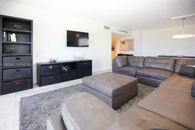 300 Bayview Dr #216, Sunny Isles Beach, FL 33160 - Photo 7