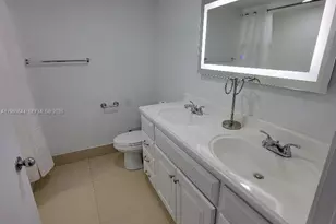 4370 NW 107th Ave, Doral, FL 33178 - Photo 9