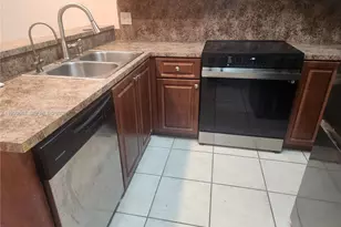 7184 Sportsmans Dr, North Lauderdale, FL 33068 - Photo 9