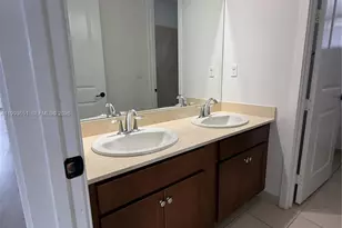 9776 W 34th Ave, Hialeah, FL 33018 - Photo 9