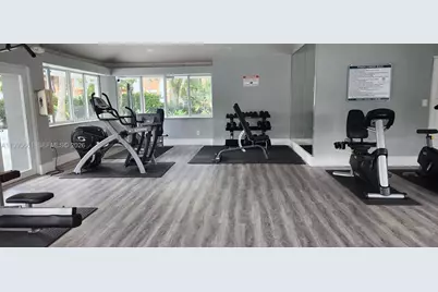 7200 NW 179th St #303, Hialeah, FL 33015 - Photo 5