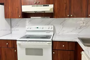 7200 NW 179th St, Hialeah, FL 33015 - Photo 7