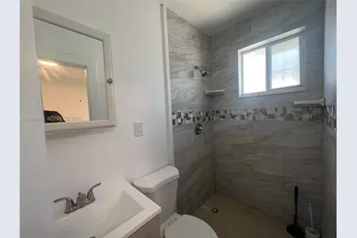 599 NW 33rd St, Miami, FL 33127 - Photo 7