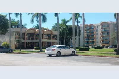 9360 Fontainebleau Blvd #104, Miami, FL 33172 - Photo 11