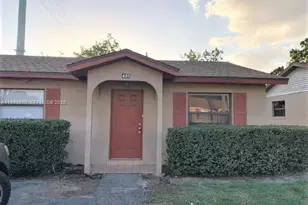 425 Las Palmas, Avon Park, FL 33825 - Photo 1