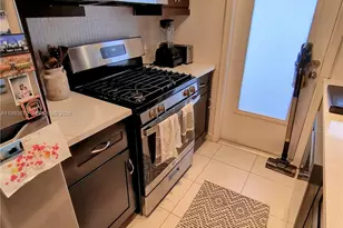 1335 15th St, Miami Beach, FL 33139 - Photo 9