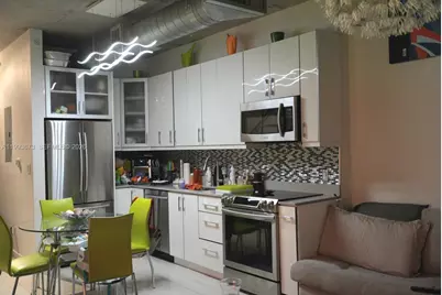 690 SW 1 Ct #1722, Miami, FL 33130 - Photo 3