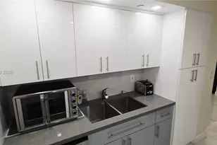 6917 Collins Ave, Miami Beach, FL 33141 - Photo 13