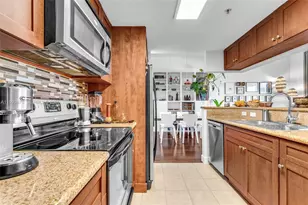 36 NW 6th Ave, Miami, FL 33128 - Photo 11