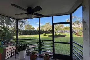 1100 St Charles Pl, Pembroke Pines, FL 33026 - Photo 15