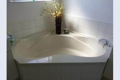 11050 NW 86th Ter #., Doral, FL 33178 - Photo 9