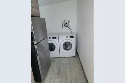 5720 NE Miami Pl, Miami, FL 33137 - Photo 11