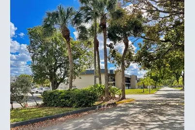 7900 S Colony Cir S #303, Tamarac, FL 33321 - Photo 13