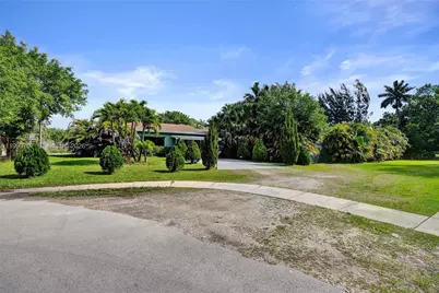 4790 SW 55th Ave, Davie, FL 33314 - Photo 43