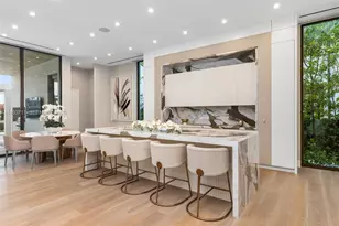 2560 Del Lago Dr, Fort Lauderdale, FL 33316 - Photo 11