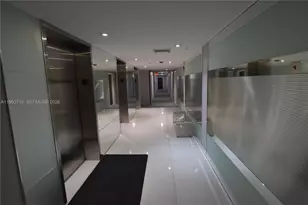 20301 W Country Club Dr, Aventura, FL 33180 - Photo 11