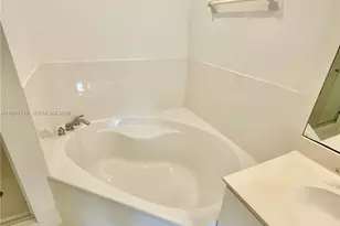 5628 NW 113th Ave, Doral, FL 33178 - Photo 33