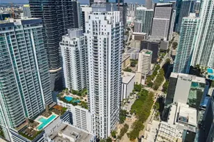 1060 Brickell Ave, Miami, FL 33131 - Photo 5