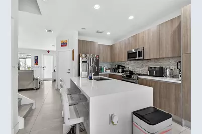 7159 NW 102nd Place, Doral, FL 33178 - Photo 13