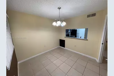 1204 Glenmoor Dr #1204, West Palm Beach, FL 33409 - Photo 9