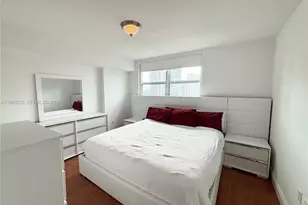 31 SE 5th St, Miami, FL 33131 - Photo 11