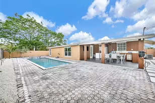 6190 W 14th Ave, Hialeah, FL 33012 - Photo 43