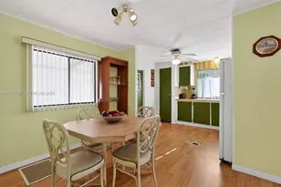 415 E Erie Dr, Fort Pierce, FL 34946 - Photo 11