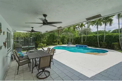 1510 SW 96th Ter, Davie, FL 33324 - Photo 23