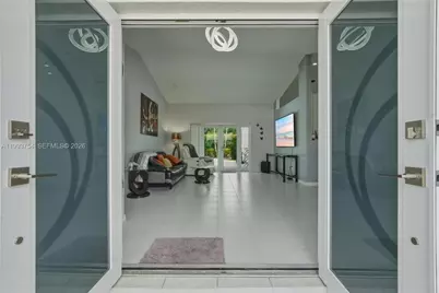 1510 SW 96th Ter, Davie, FL 33324 - Photo 3