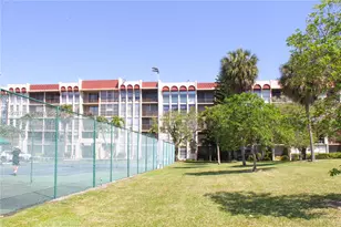 2001 Atlantic Shores Blvd, Hallandale Beach, FL 33009 - Photo 13