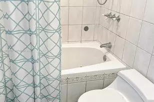 2001 Atlantic Shores Blvd, Hallandale Beach, FL 33009 - Photo 11